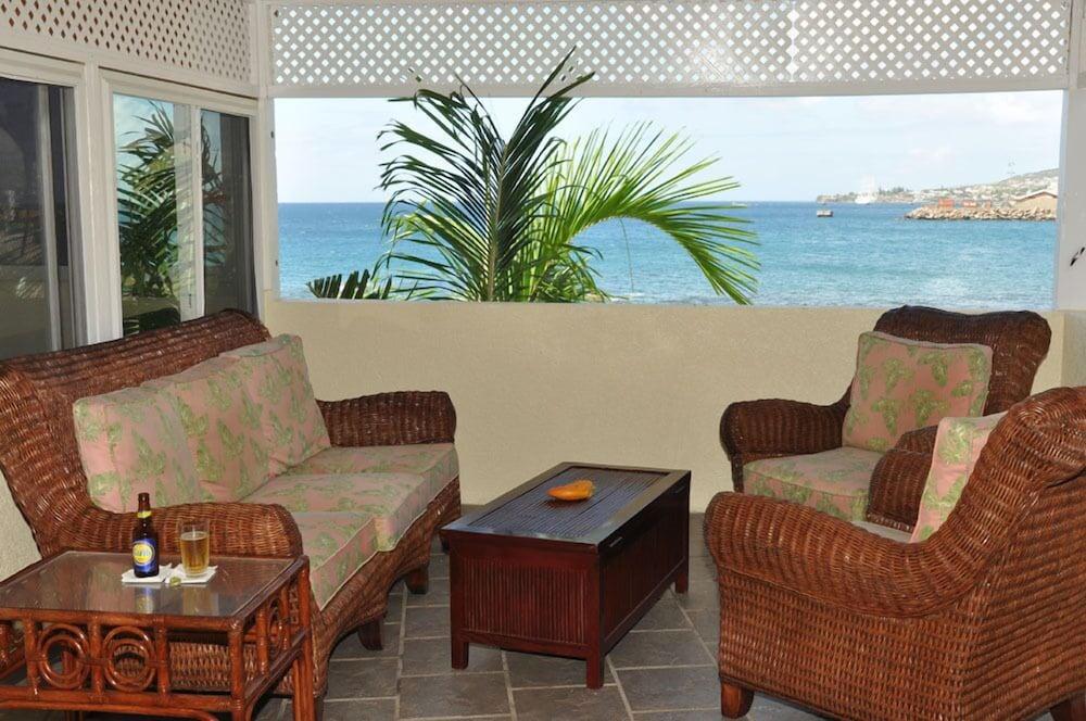 Bird Rock Beach Hotel Basseterre Exterior photo