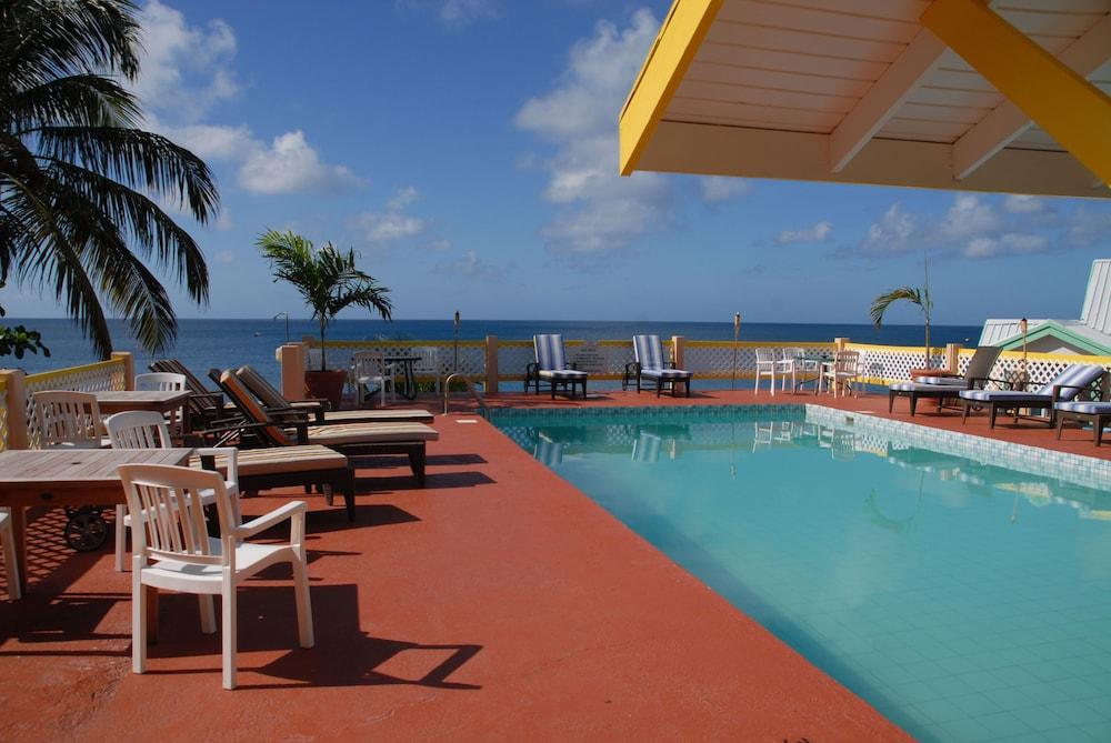 Bird Rock Beach Hotel Basseterre Exterior photo